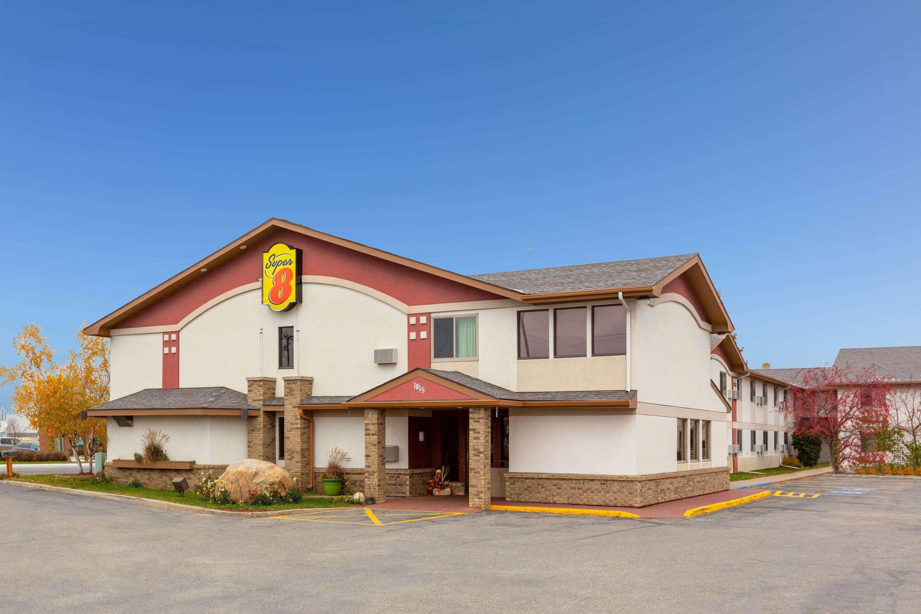 Super 8 By Wyndham Bemidji Mn Hotel Buitenkant foto