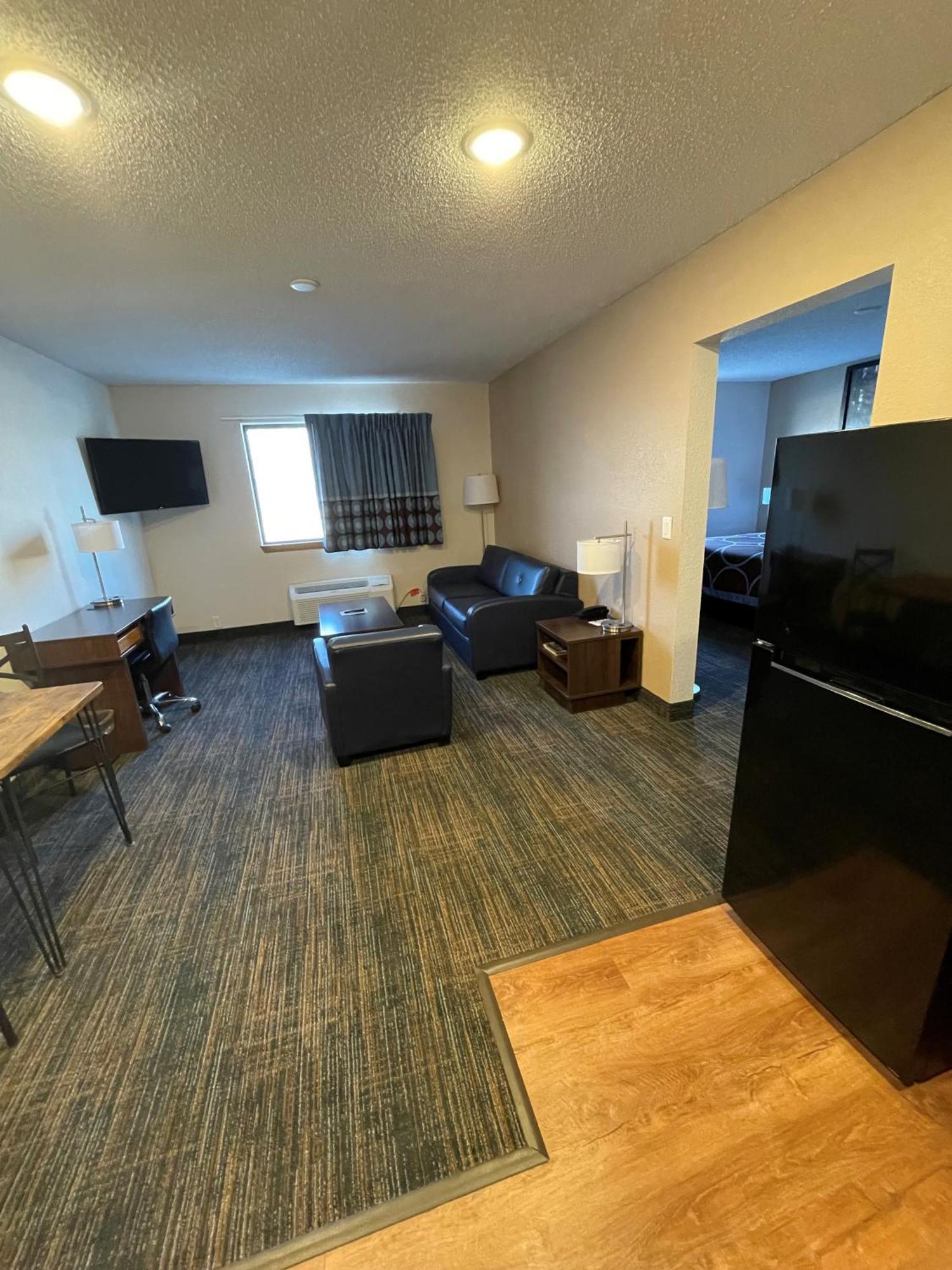 Super 8 By Wyndham Bemidji Mn Hotel Buitenkant foto
